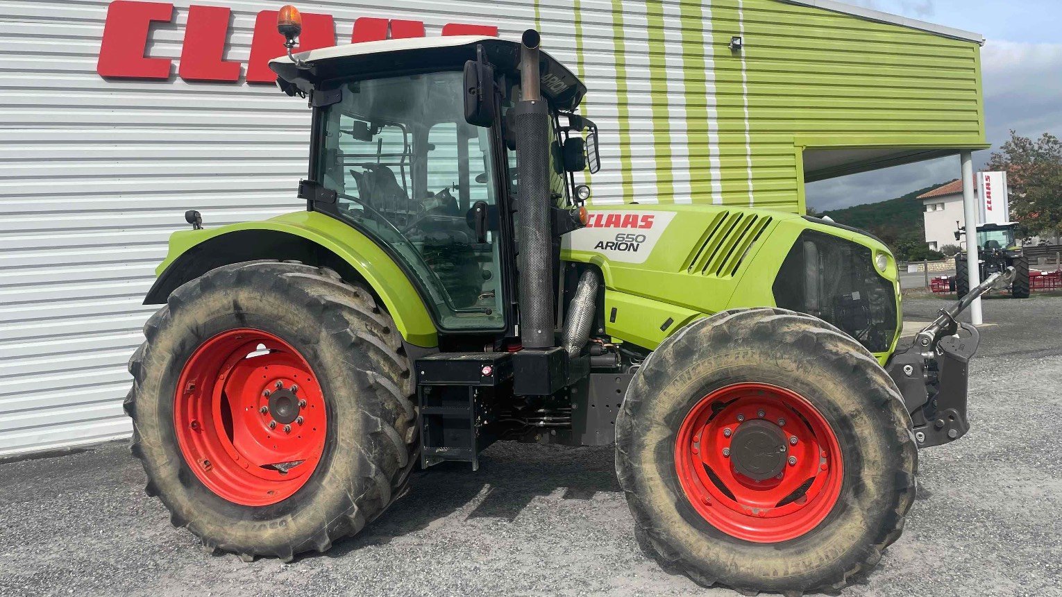 Traktor типа CLAAS ARION 650, Gebrauchtmaschine в ST ELIX THEUX (Фотография 3)