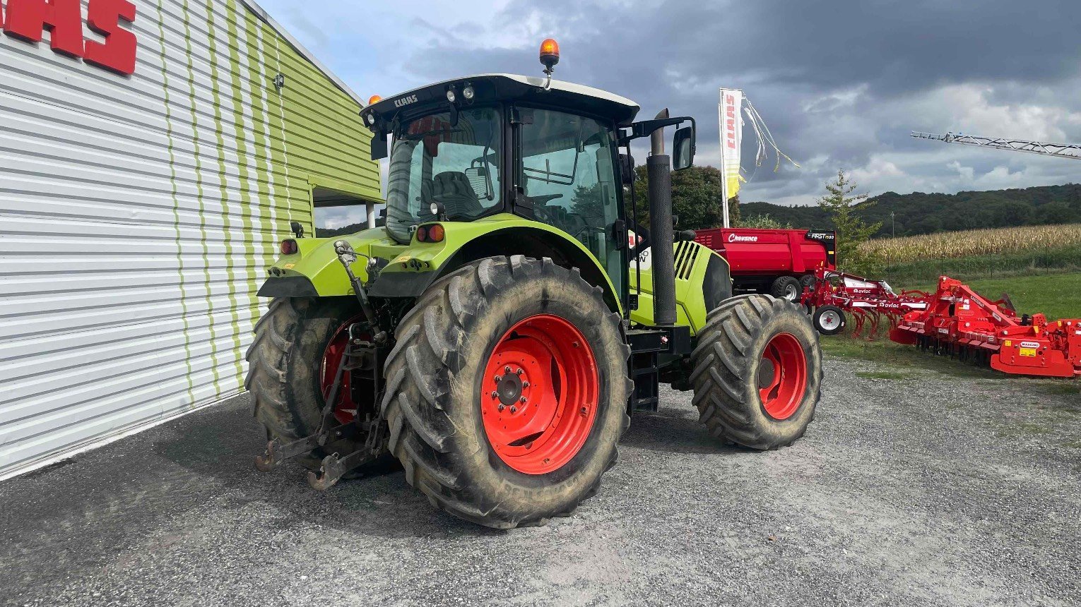 Traktor des Typs CLAAS ARION 650, Gebrauchtmaschine in ST ELIX THEUX (Bild 5)