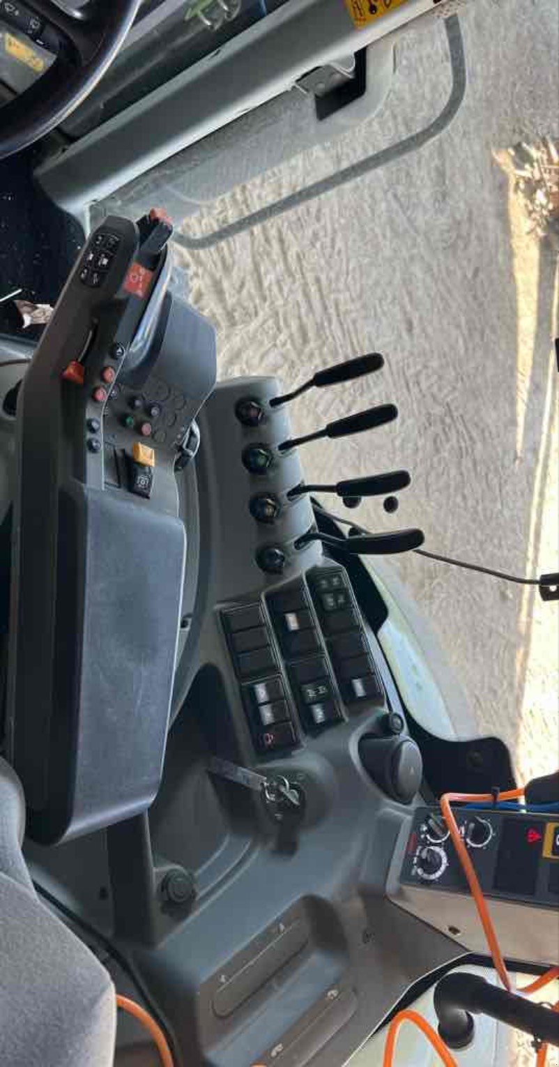Traktor typu CLAAS ARION 650, Gebrauchtmaschine w SAINT GAUDENS (Zdjęcie 7)