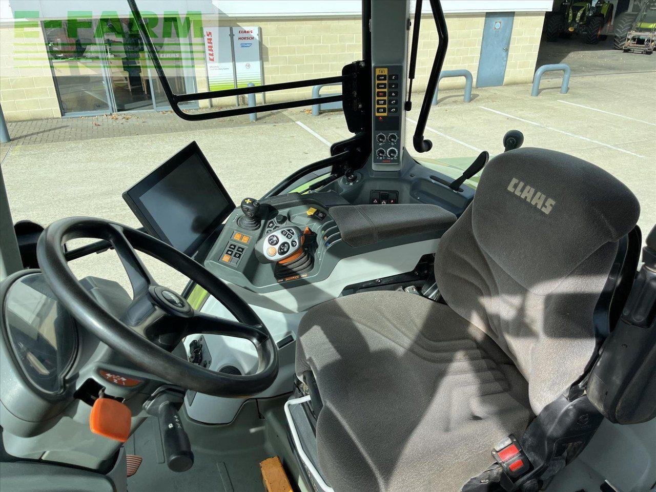 Traktor типа CLAAS ARION 650, Gebrauchtmaschine в SUFFOLK (Фотография 11)