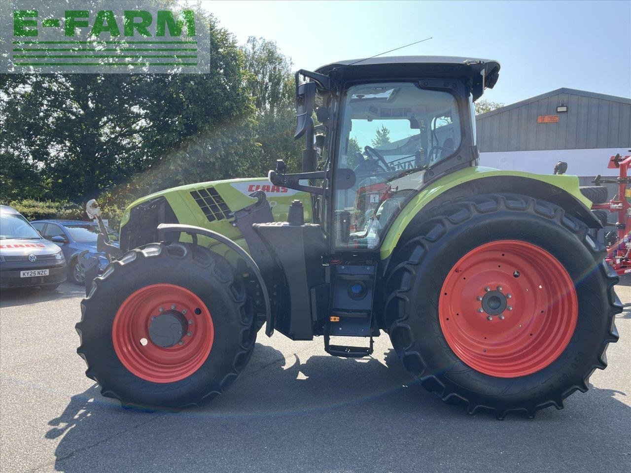 Traktor типа CLAAS ARION 650, Gebrauchtmaschine в SUFFOLK (Фотография 9)