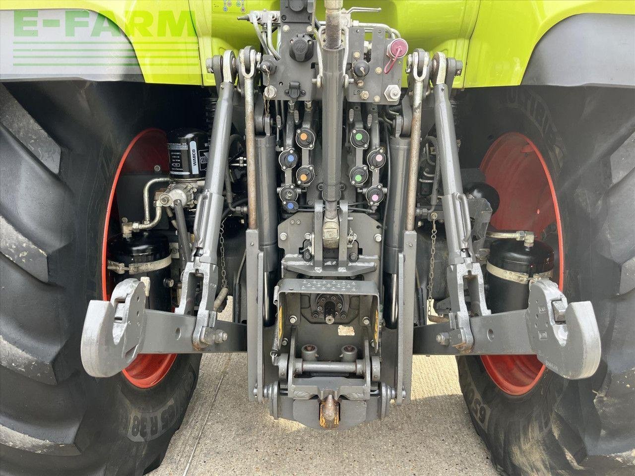 Traktor of the type CLAAS ARION 650, Gebrauchtmaschine in SUFFOLK (Picture 8)