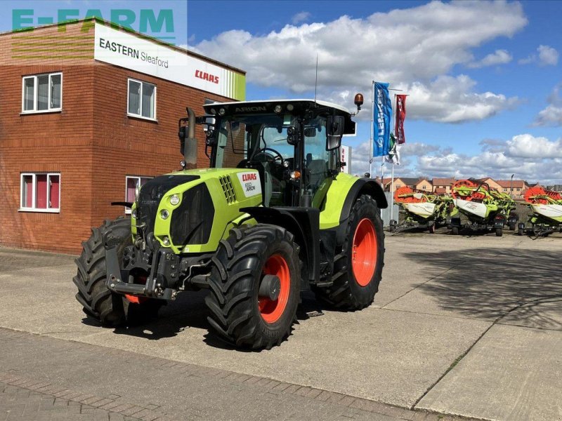 Traktor des Typs CLAAS ARION 650, Gebrauchtmaschine in SLEAFORD (Bild 1)