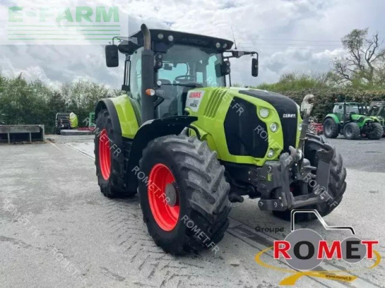 Traktor του τύπου CLAAS arion 650, Gebrauchtmaschine σε GENNES-SUR-GLAIZE (Φωτογραφία 2)