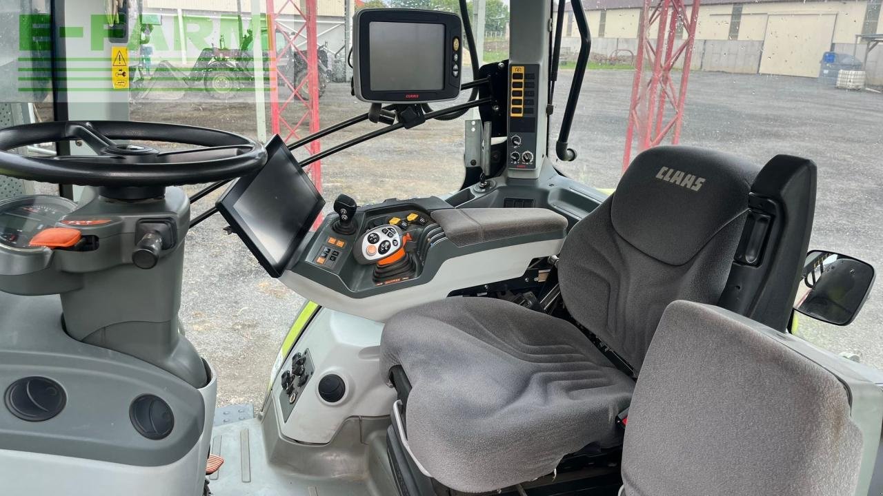 Traktor от тип CLAAS Arion 650, Gebrauchtmaschine в Hamburg (Снимка 3)