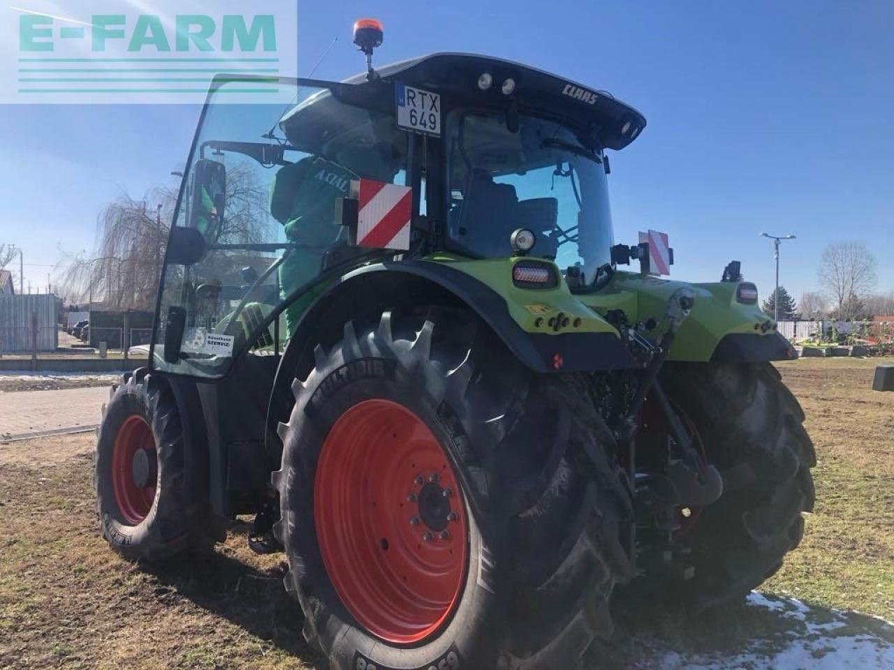 Traktor от тип CLAAS Arion 650, Gebrauchtmaschine в Hamburg (Снимка 8)