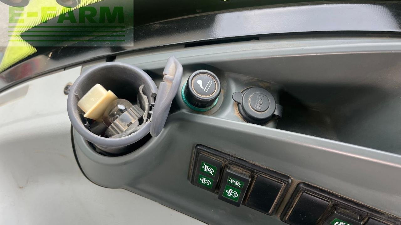 Traktor от тип CLAAS Arion 650, Gebrauchtmaschine в Hamburg (Снимка 23)