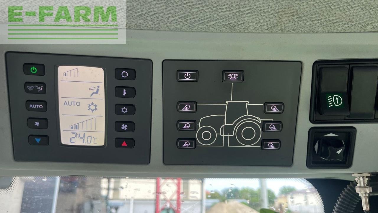 Traktor от тип CLAAS Arion 650, Gebrauchtmaschine в Hamburg (Снимка 25)