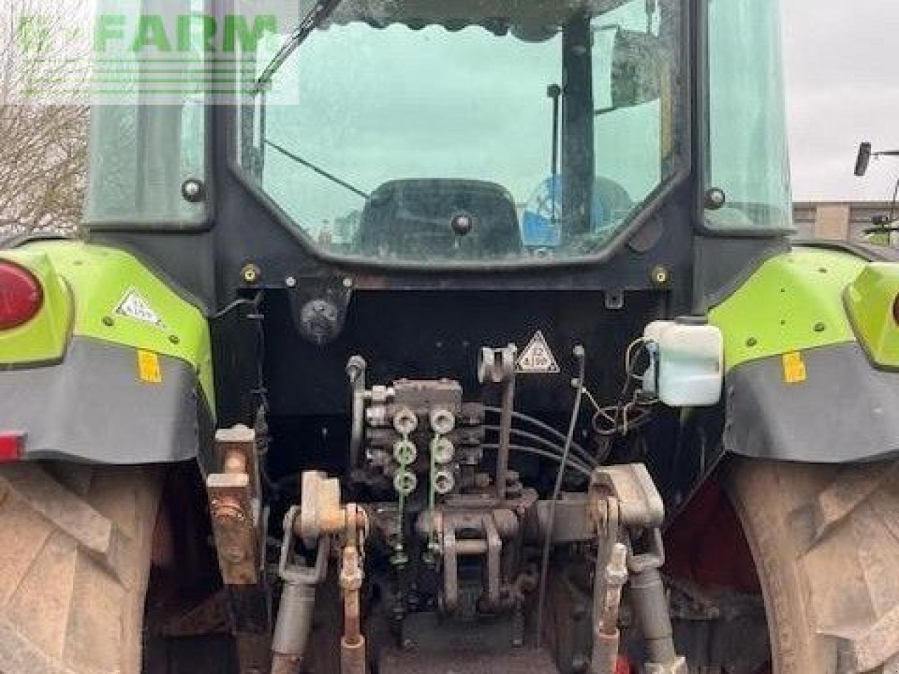 Traktor του τύπου CLAAS ARION 650, Gebrauchtmaschine σε LETHAM, FORFAR (Φωτογραφία 4)