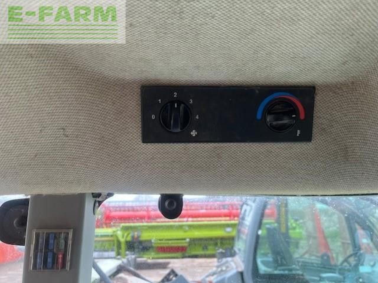 Traktor του τύπου CLAAS ARION 650, Gebrauchtmaschine σε LETHAM, FORFAR (Φωτογραφία 7)