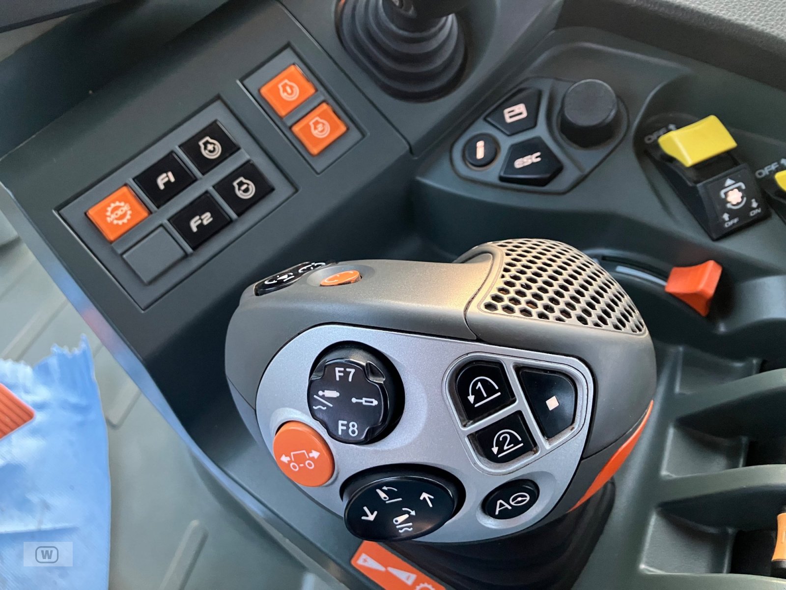 Traktor des Typs CLAAS Arion 650, Gebrauchtmaschine in Zell an der Pram (Bild 17)