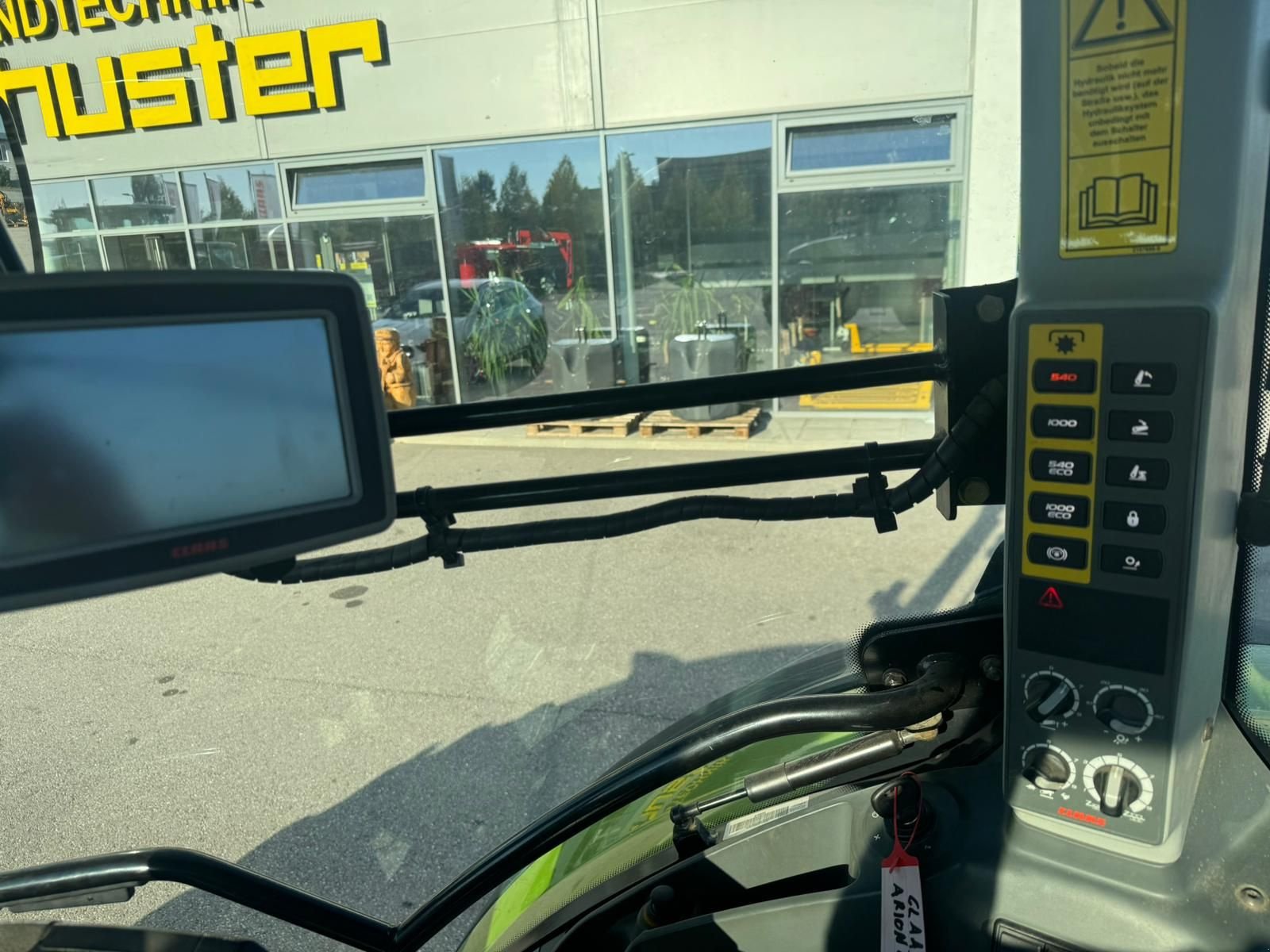 Traktor типа CLAAS Arion 650, Gebrauchtmaschine в Mistelbach (Фотография 9)