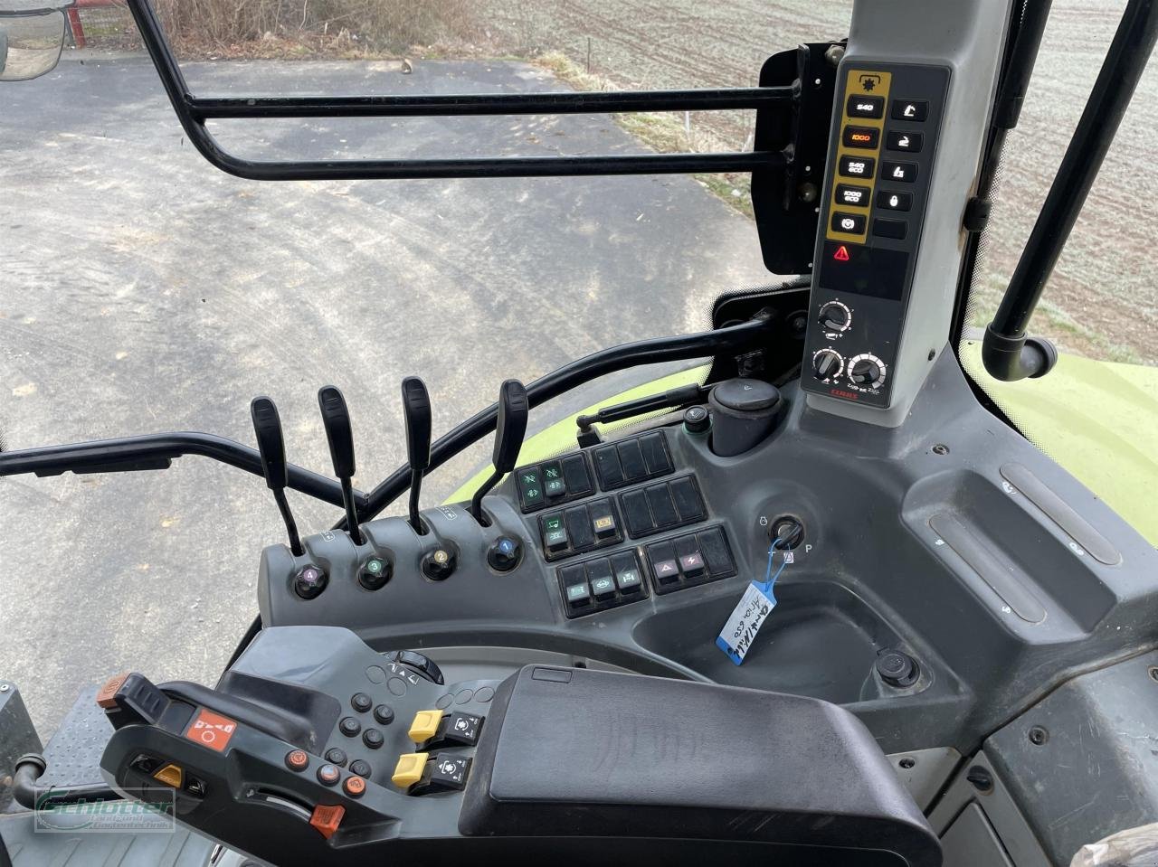 Traktor of the type CLAAS Arion 650, Gebrauchtmaschine in Idstein-Wörsdorf (Picture 10)