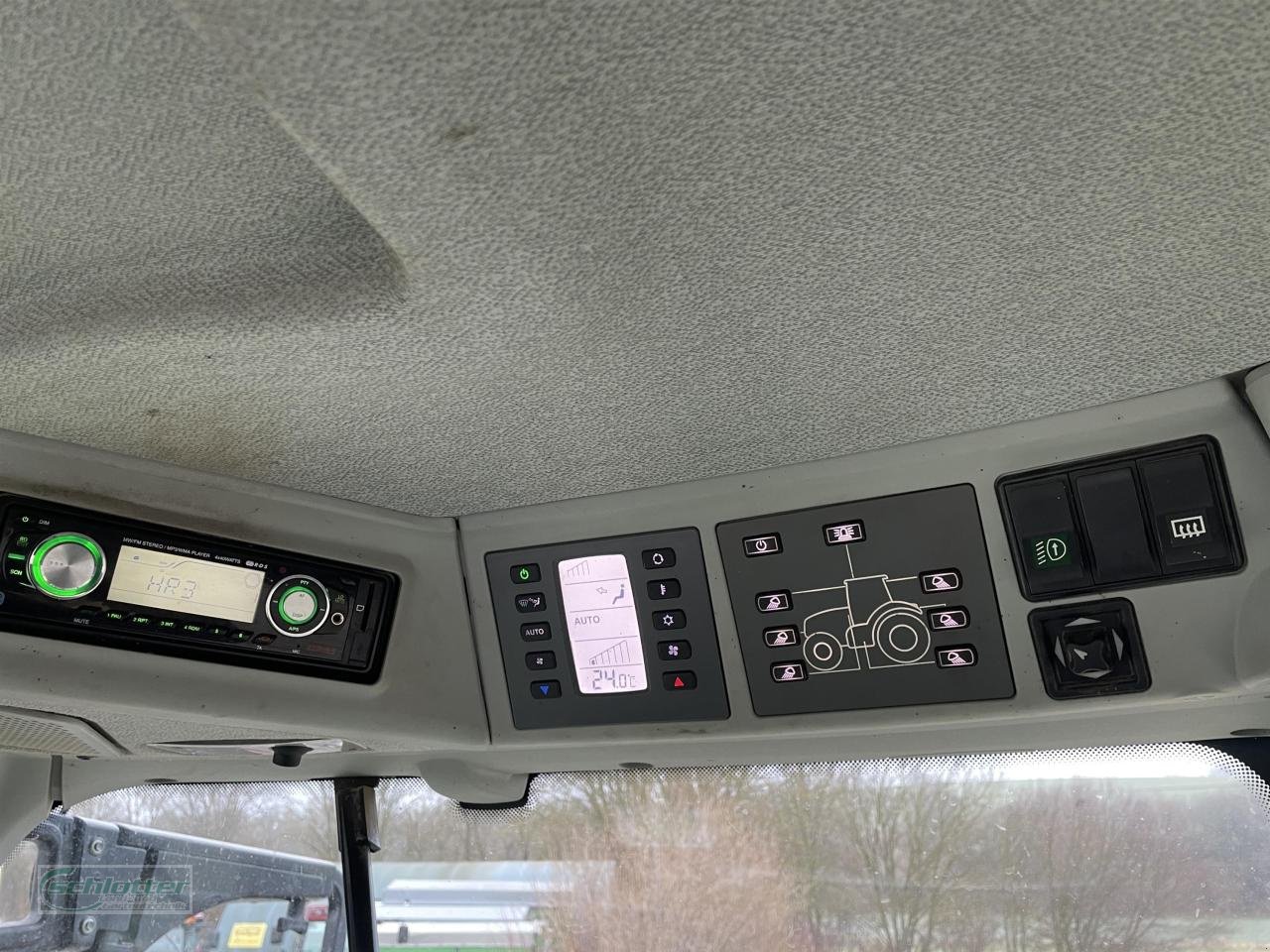 Traktor of the type CLAAS Arion 650, Gebrauchtmaschine in Idstein-Wörsdorf (Picture 11)