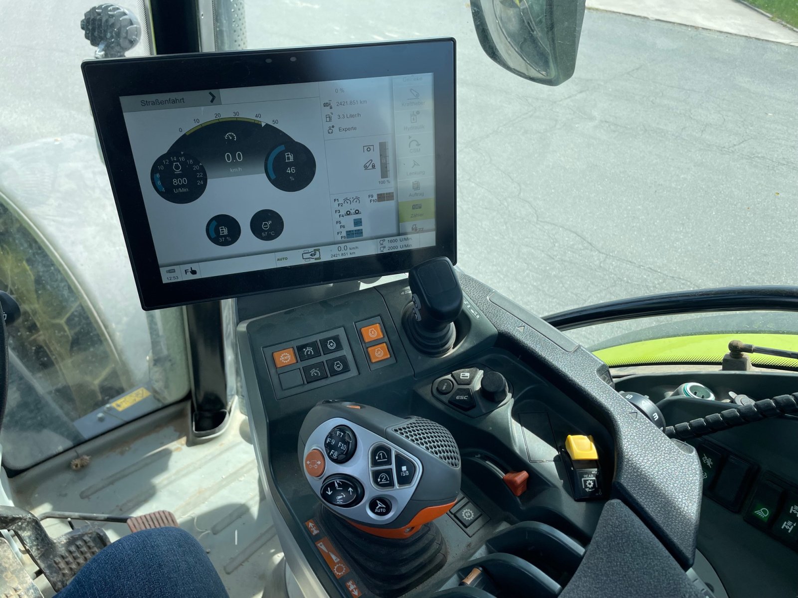 Traktor des Typs CLAAS Arion 660 C-matic, Gebrauchtmaschine in Ebeleben (Bild 8)