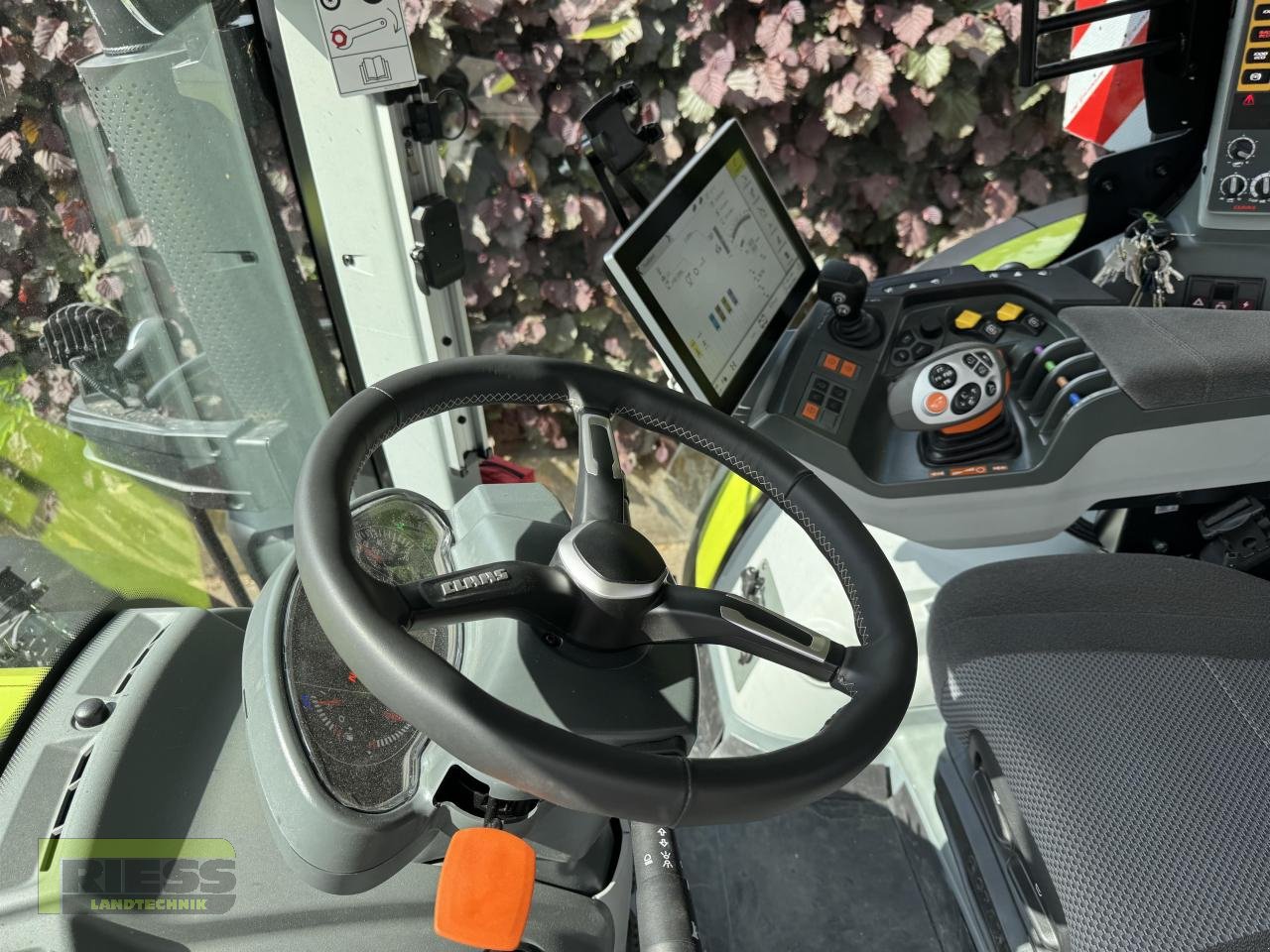 Traktor a típus CLAAS ARION 660 CEBIS Cmatic A97, Vorführmaschine ekkor: Homberg/Ohm - Maulbach (Kép 15)