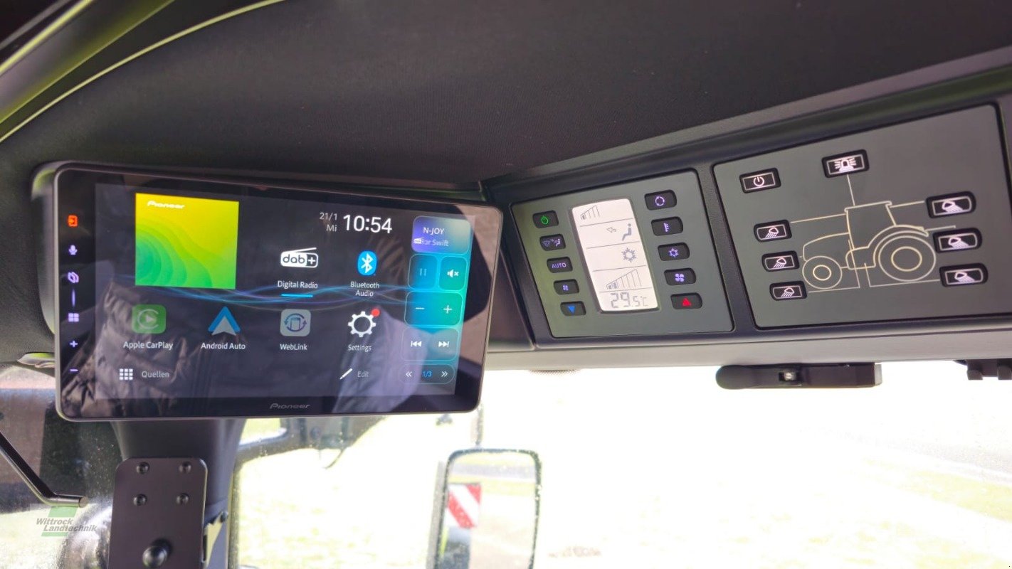 Traktor of the type CLAAS Arion 660 Cebis Edeltrecker, Neumaschine in Rhede / Brual (Picture 21)