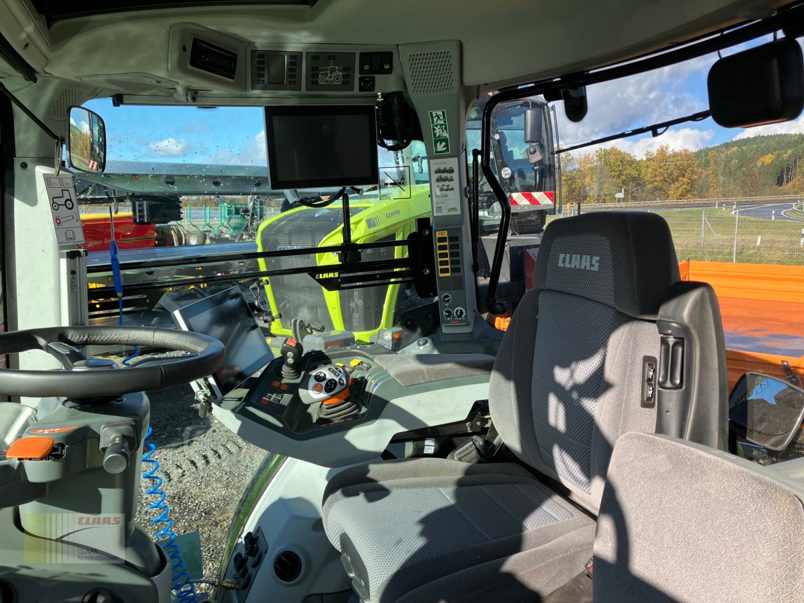 Traktor типа CLAAS Arion 660 CMATIC CEBIS CEMIS, Neumaschine в Altenstadt a.d. Waldnaab (Фотография 16)