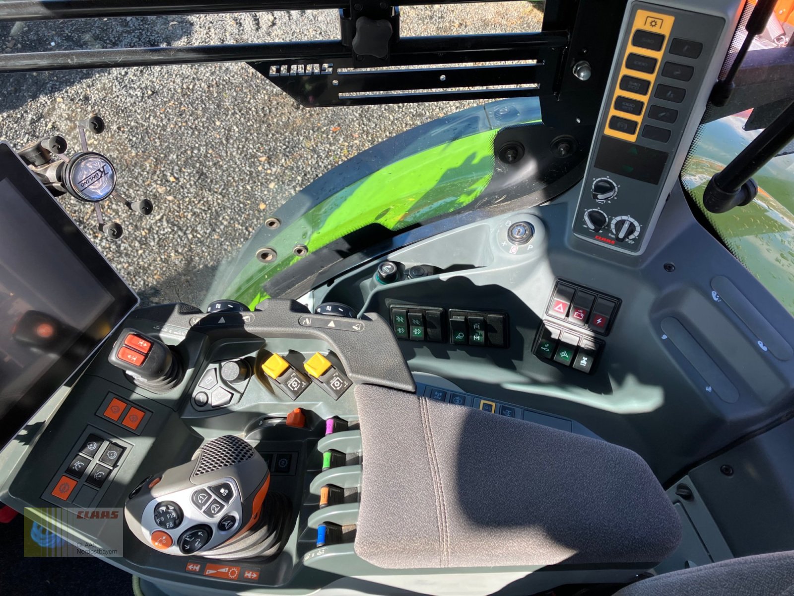 Traktor типа CLAAS Arion 660 CMATIC CEBIS CEMIS, Neumaschine в Altenstadt a.d. Waldnaab (Фотография 21)