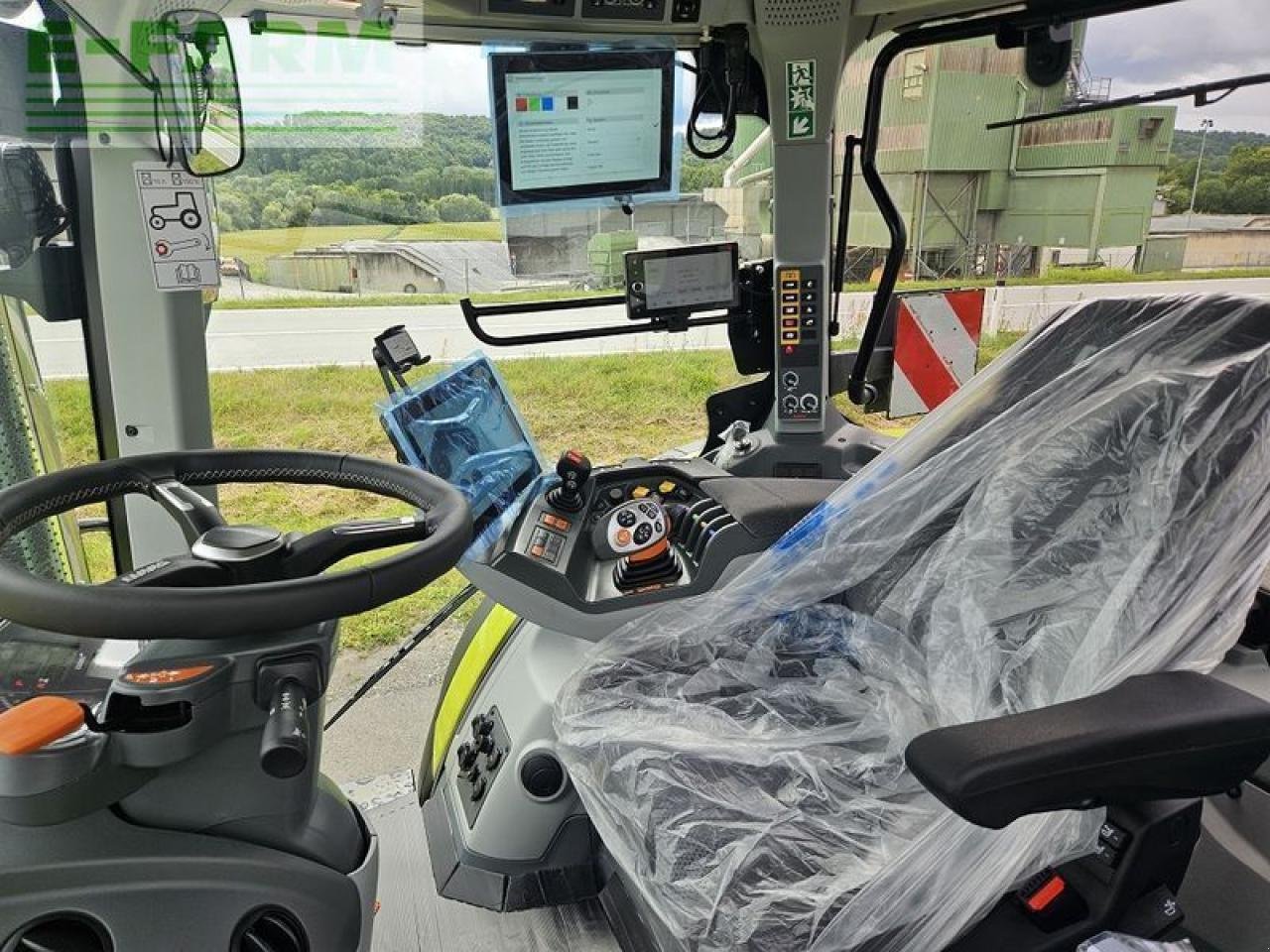 Traktor des Typs CLAAS arion 660 cmatic cebis CMATIC CEBIS, Gebrauchtmaschine in ILZ (Bild 10)