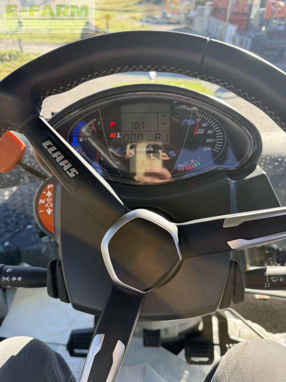 Traktor des Typs CLAAS arion 660 cmatic cebis CMATIC CEBIS, Gebrauchtmaschine in MÜHLEN (Bild 11)