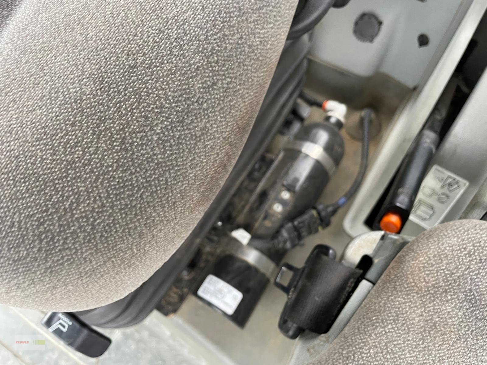 Traktor des Typs CLAAS Arion 660 CMATIC CEBIS  PREISREDUZIERT, Gebrauchtmaschine in Langenau (Bild 12)