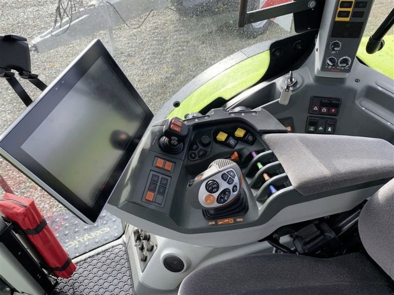 Traktor des Typs CLAAS ARION 660 CMATIC CEBIS, Vorführmaschine in Moos (Bild 11)