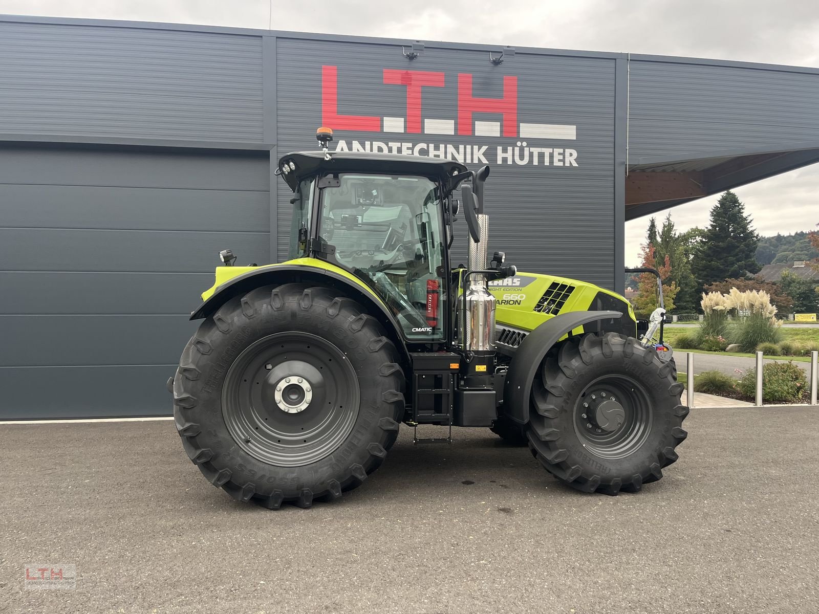 Traktor of the type CLAAS Arion 660 CMATIC CEBIS, Neumaschine in Gnas (Picture 12)