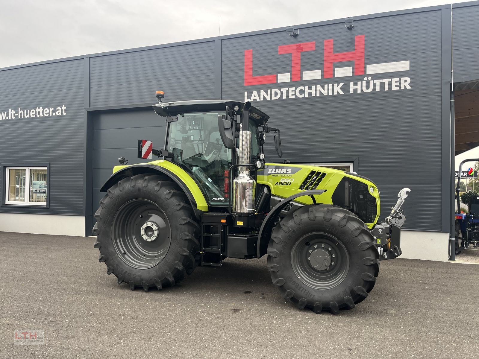 Traktor of the type CLAAS Arion 660 CMATIC CEBIS, Neumaschine in Gnas (Picture 13)