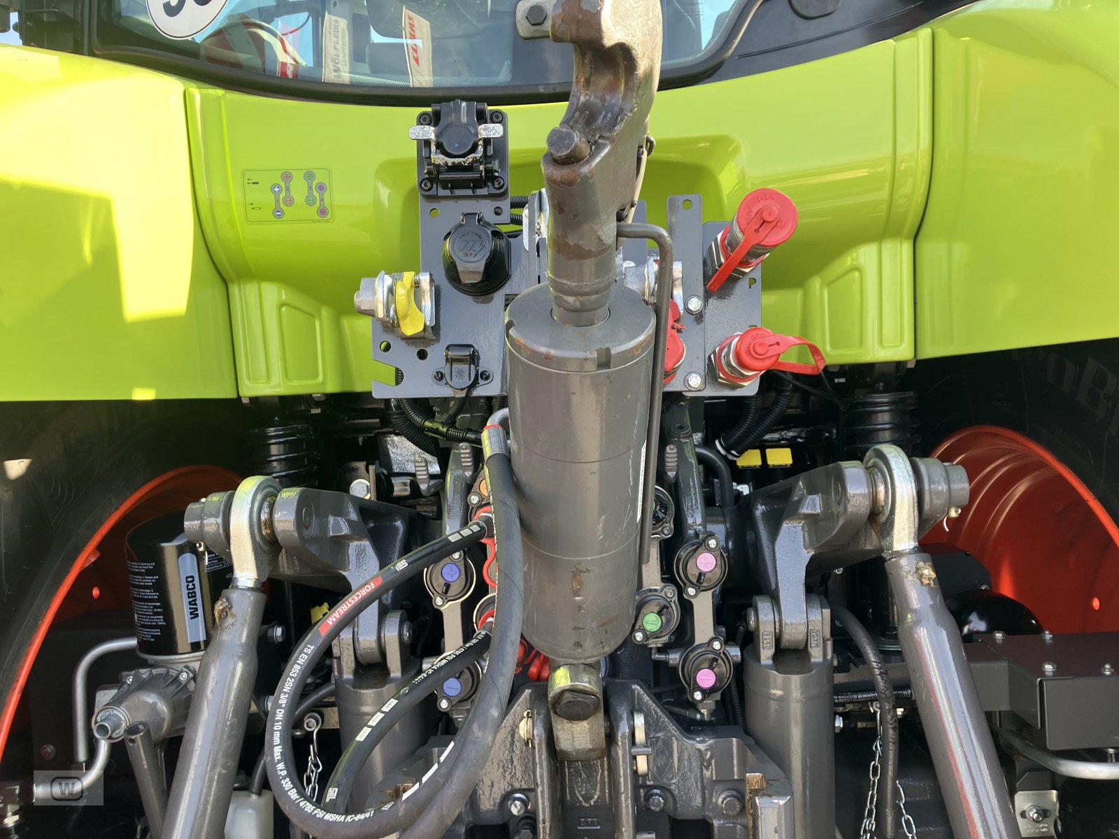 Traktor of the type CLAAS ARION 660 CMATIC CEBIS, Gebrauchtmaschine in Zell an der Pram (Picture 16)