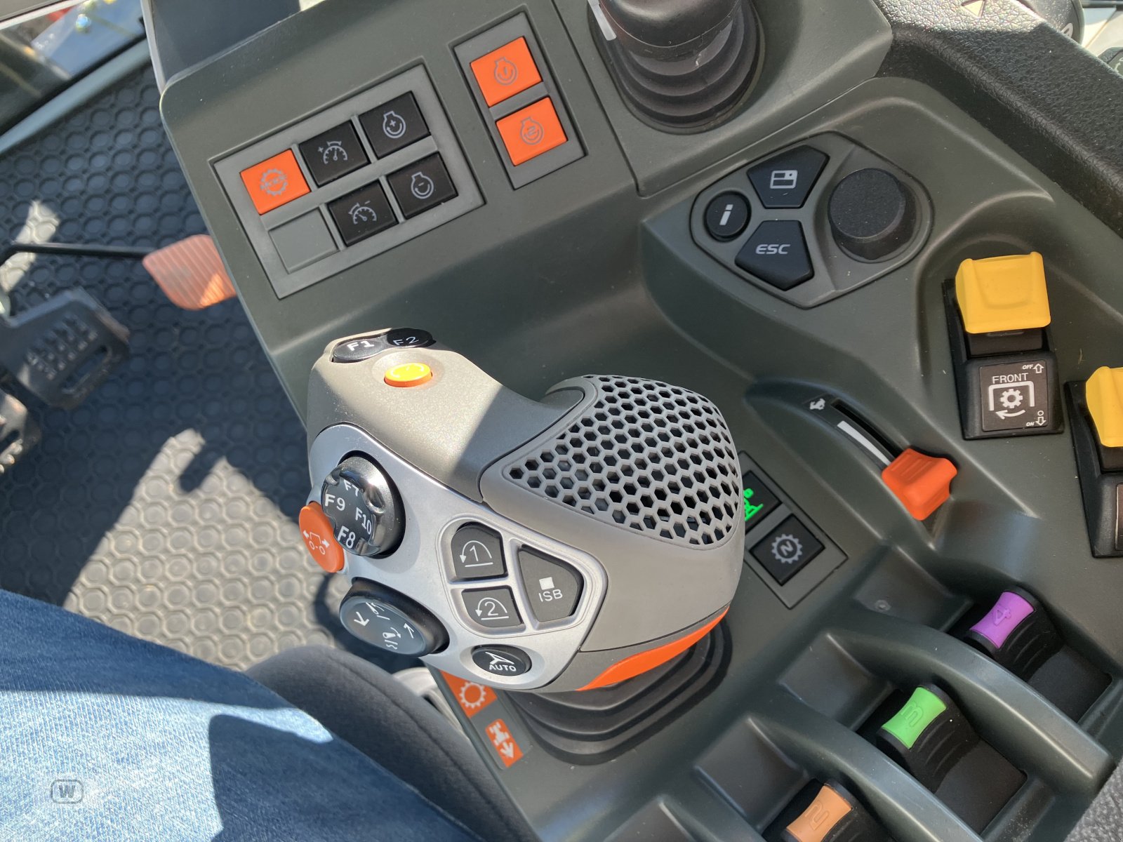 Traktor от тип CLAAS ARION 660 CMATIC CEBIS, Gebrauchtmaschine в Zell an der Pram (Снимка 24)