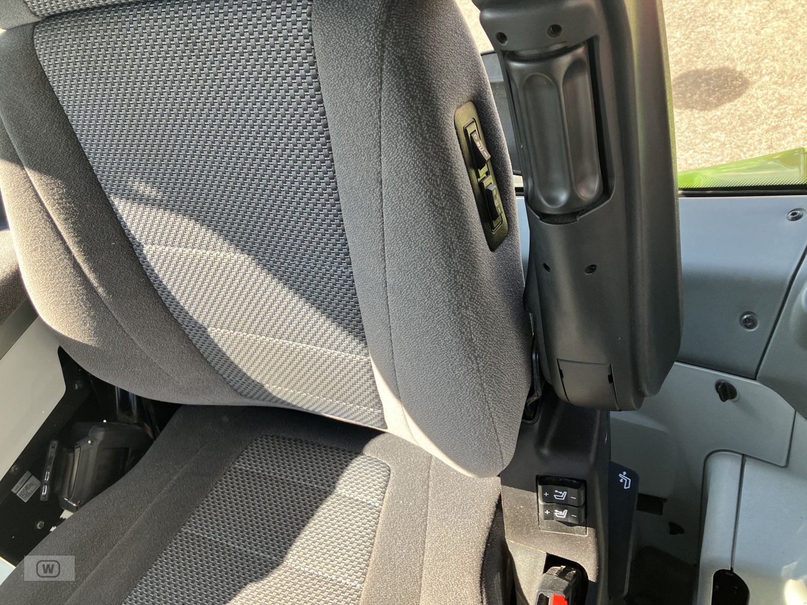 Traktor от тип CLAAS ARION 660 CMATIC CEBIS, Gebrauchtmaschine в Zell an der Pram (Снимка 29)