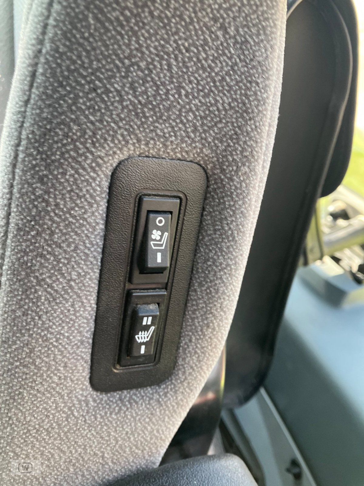 Traktor от тип CLAAS ARION 660 CMATIC CEBIS, Gebrauchtmaschine в Zell an der Pram (Снимка 29)