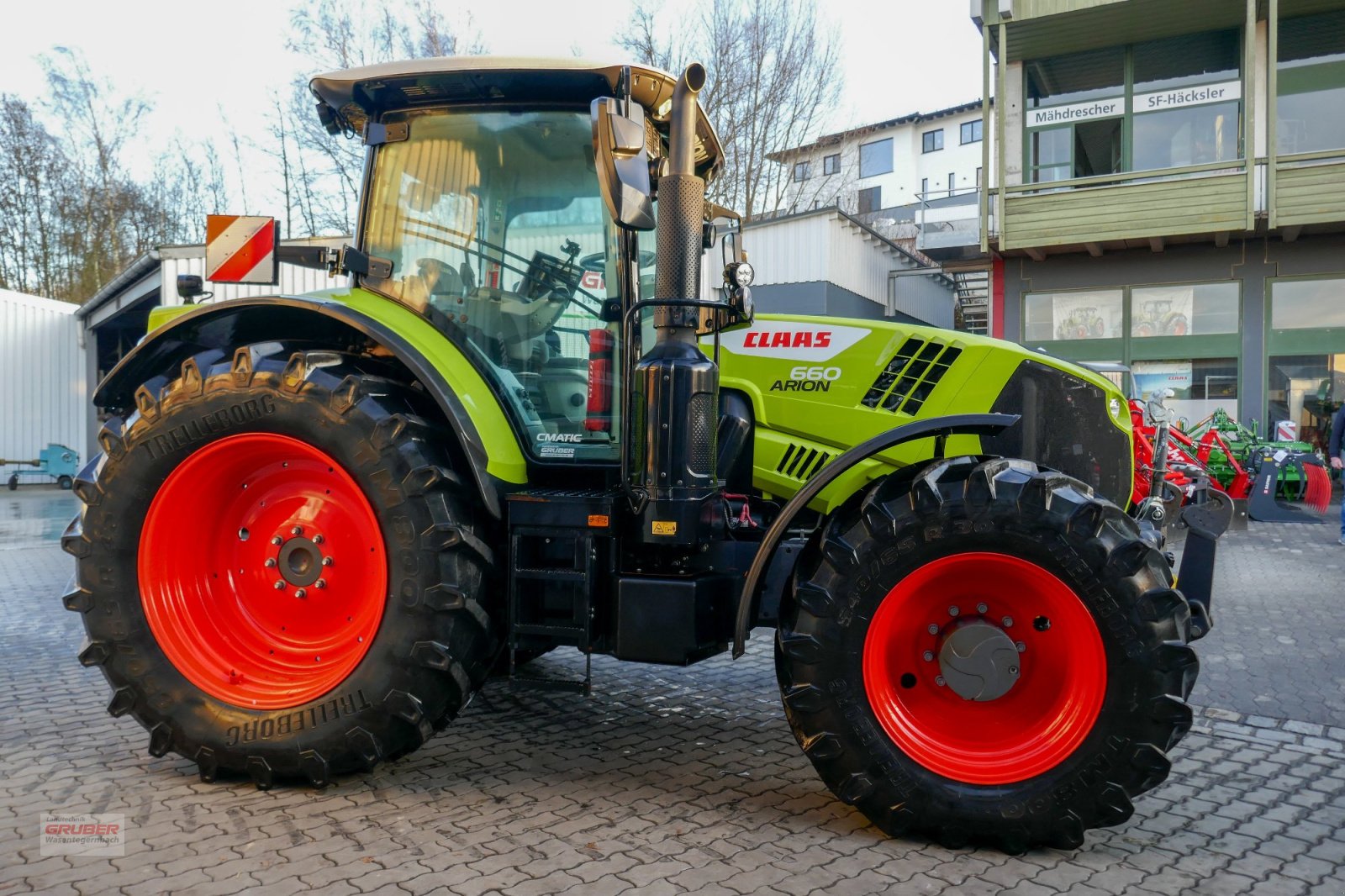 Traktor del tipo CLAAS ARION 660 CMATIC CEBIS, Gebrauchtmaschine In Dorfen (Immagine 4)