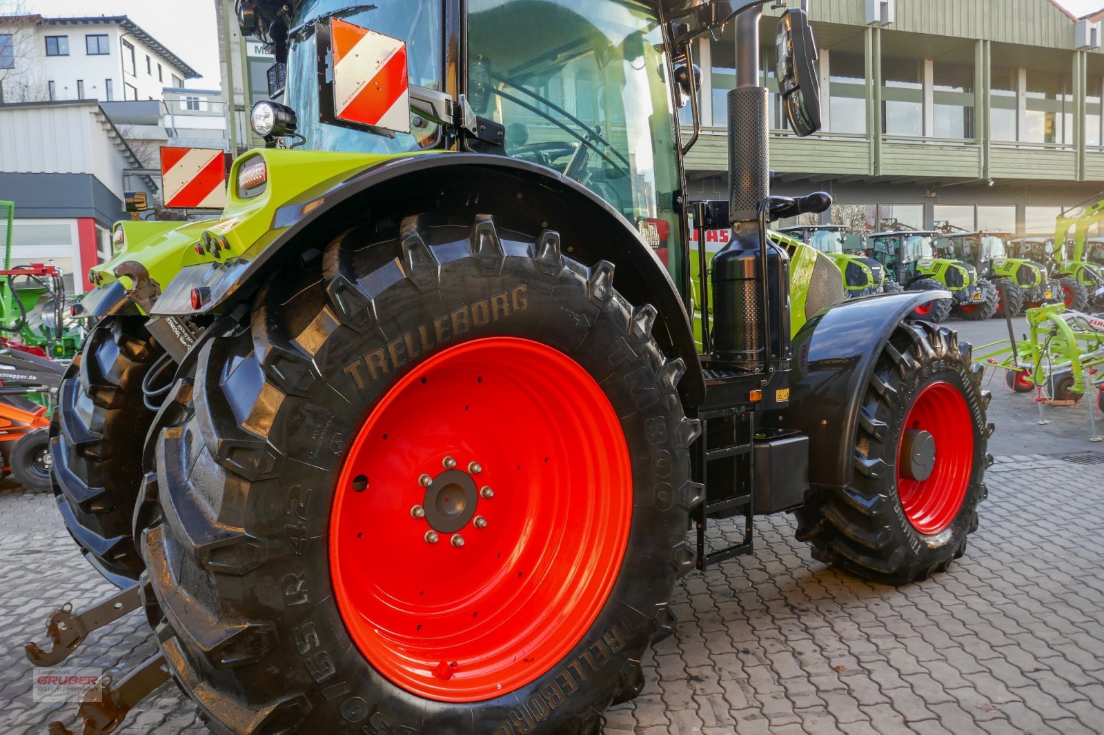 Traktor del tipo CLAAS ARION 660 CMATIC CEBIS, Gebrauchtmaschine In Dorfen (Immagine 5)