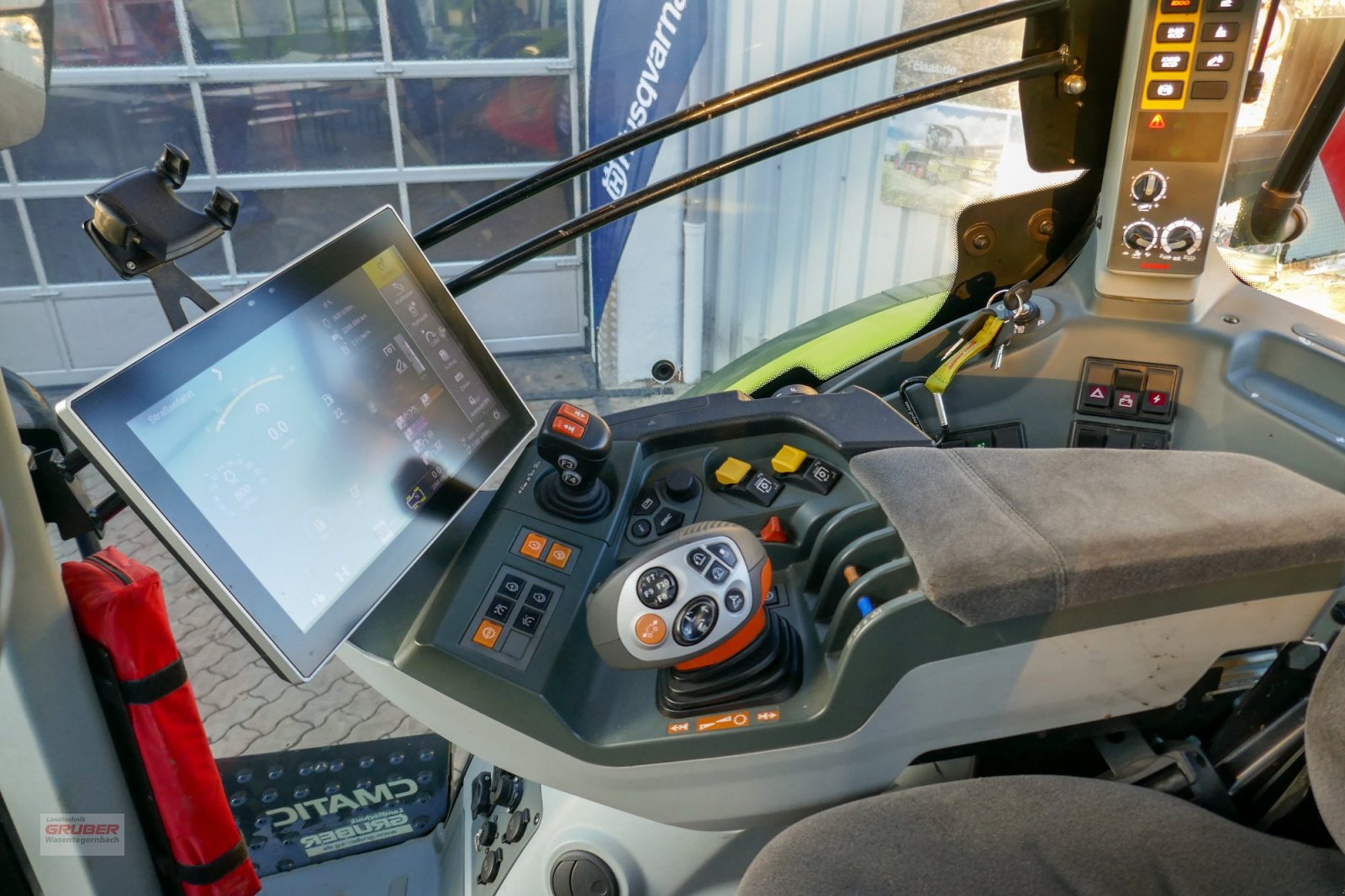 Traktor del tipo CLAAS ARION 660 CMATIC CEBIS, Gebrauchtmaschine In Dorfen (Immagine 11)
