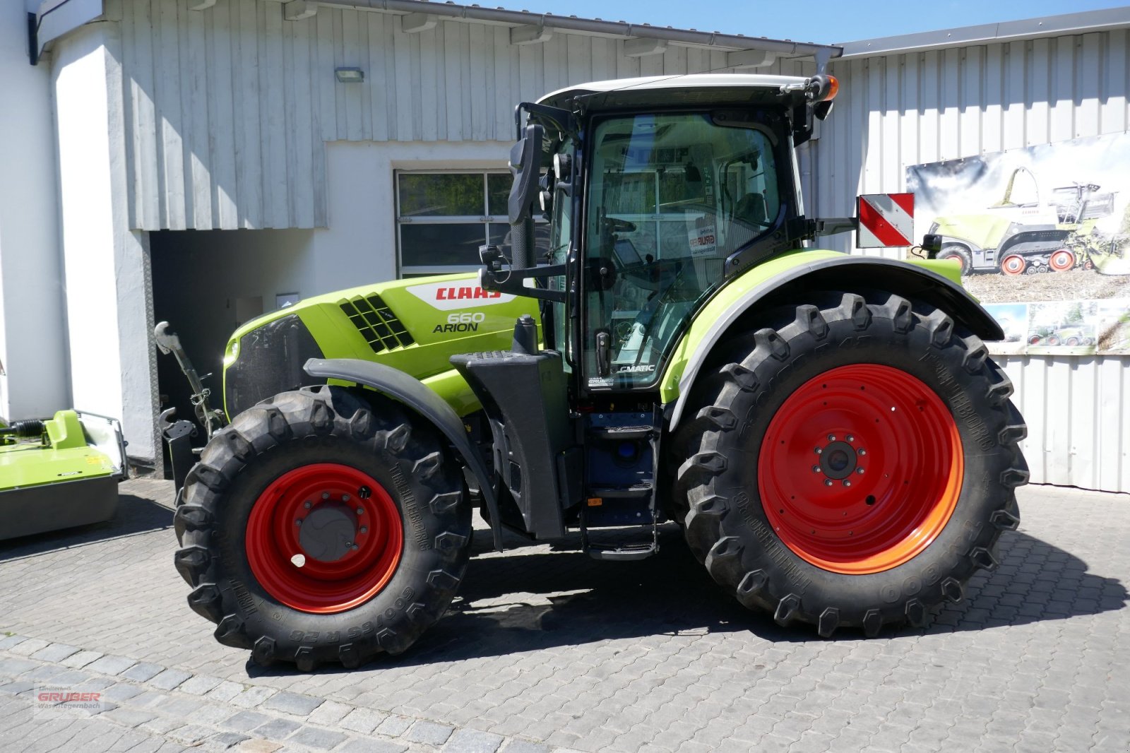 Traktor типа CLAAS ARION 660 CMATIC CEBIS, Gebrauchtmaschine в Dorfen (Фотография 1)