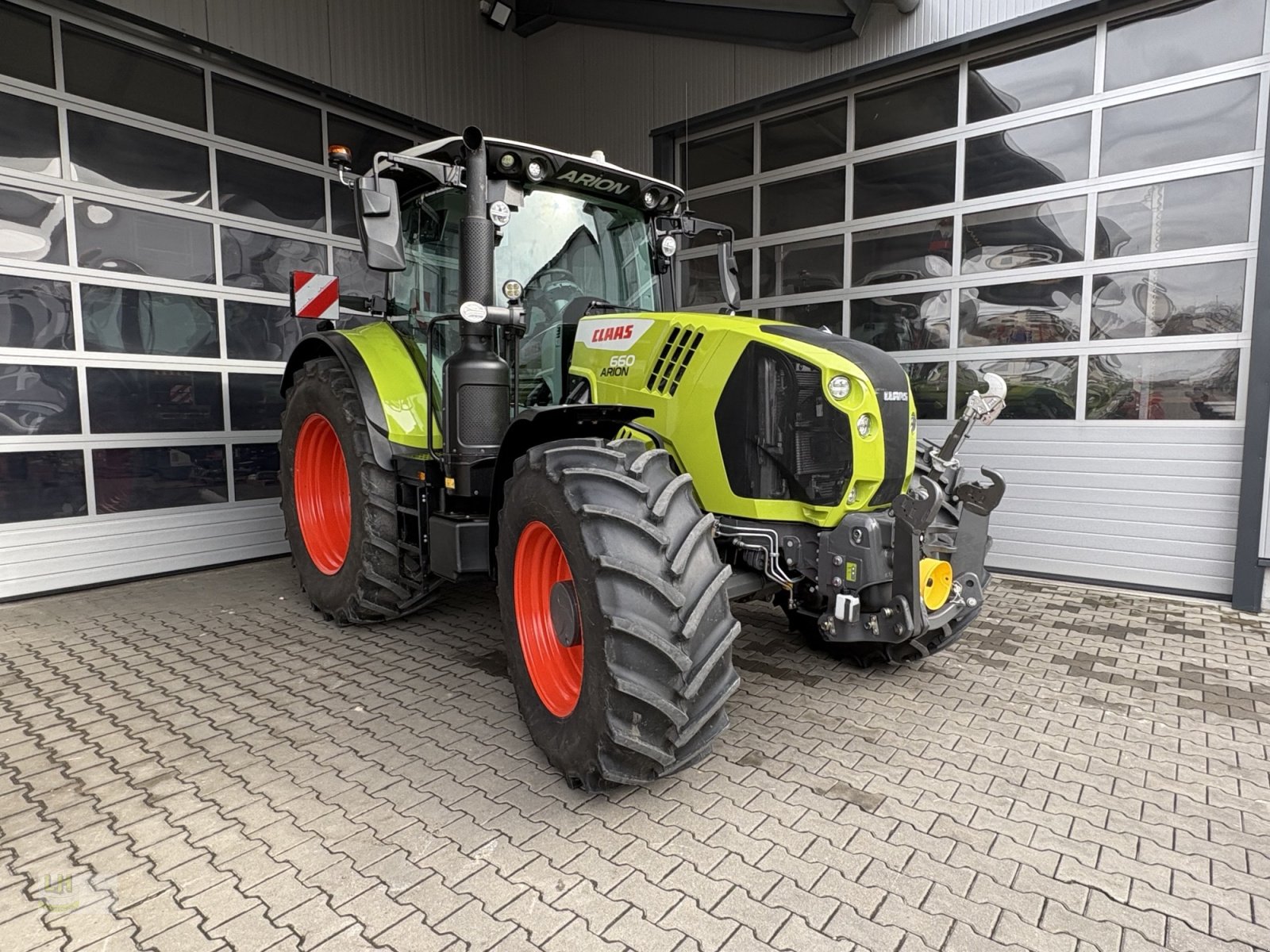 Traktor типа CLAAS ARION 660 CMATIC CEBIS, Gebrauchtmaschine в Aresing (Фотография 2)