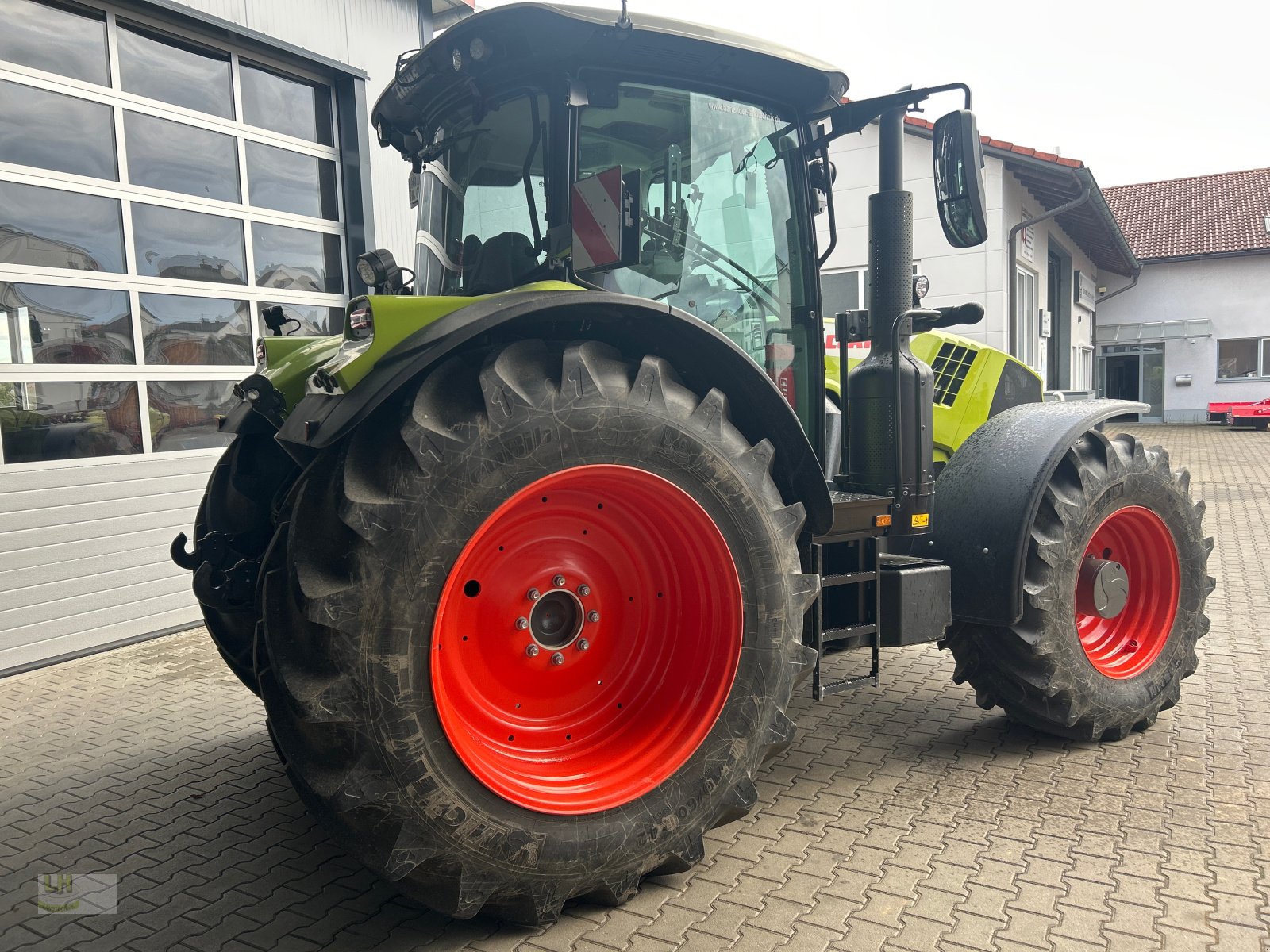 Traktor des Typs CLAAS ARION 660 CMATIC CEBIS, Gebrauchtmaschine in Aresing (Bild 6)