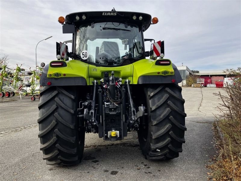 Traktor des Typs CLAAS ARION 660 CMATIC CEBIS, Neumaschine in Grabenstätt-Erlstätt (Bild 3)