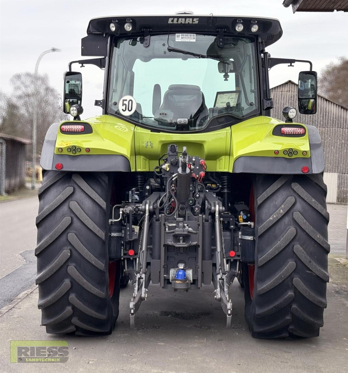 Traktor of the type CLAAS ARION 660 CMATIC CEBIS, Gebrauchtmaschine in Homberg (Ohm) - Maulbach (Picture 3)