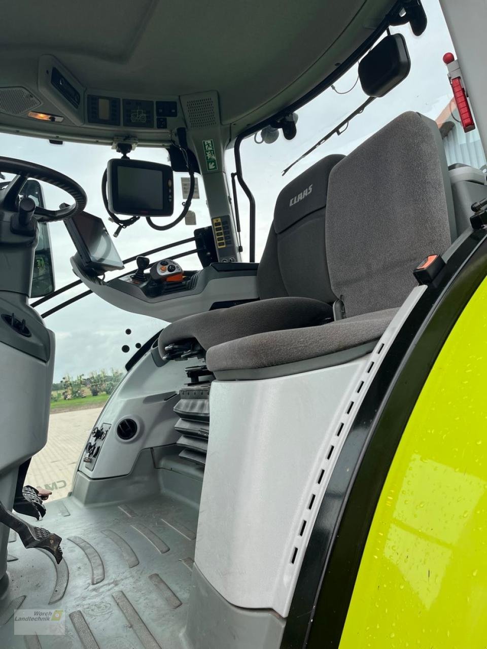 Traktor of the type CLAAS Arion 660 CMatic CEBIS, Gebrauchtmaschine in Schora (Picture 11)