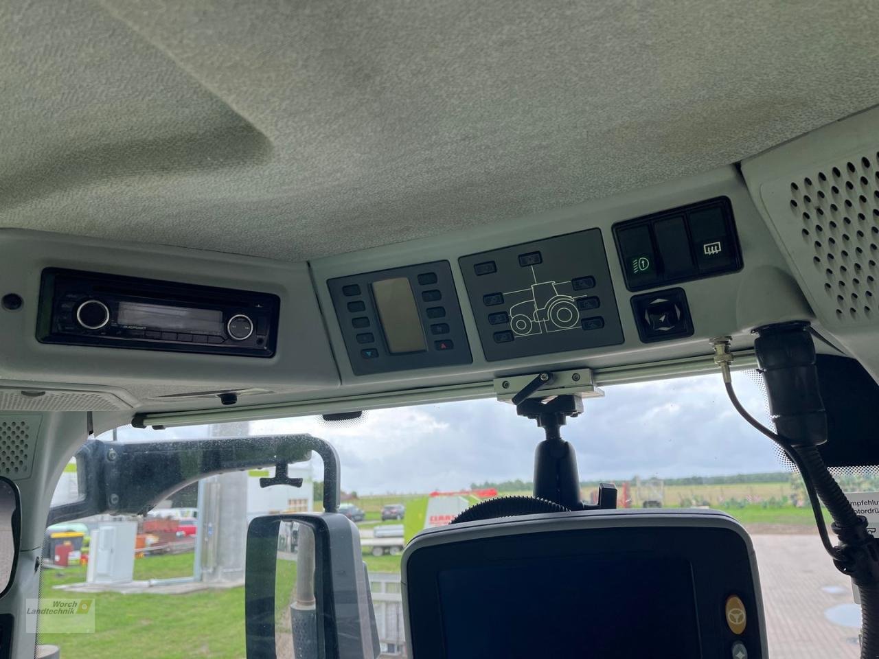 Traktor of the type CLAAS Arion 660 CMatic CEBIS, Gebrauchtmaschine in Schora (Picture 15)