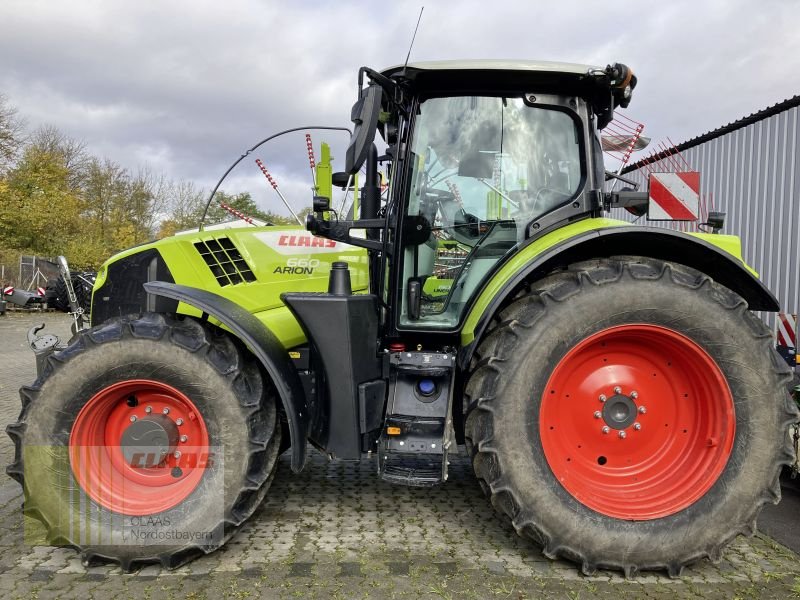 Traktor des Typs CLAAS ARION 660 CMATIC CEBIS, Vorführmaschine in Hollfeld (Bild 4)