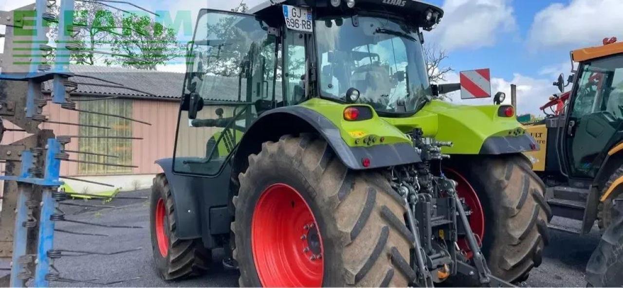 Traktor του τύπου CLAAS arion 660 cmatic cis+, Gebrauchtmaschine σε SAINTE-GENEVIÈVE-SUR-ARGENCE (Φωτογραφία 3)