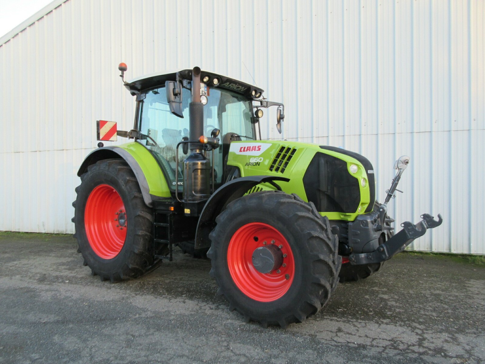 Traktor типа CLAAS ARION 660 CMATIC CONCEPT-NÂ°2, Gebrauchtmaschine в PLOUIGNEAU (Фотография 3)