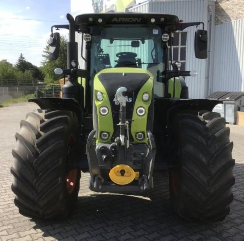 Traktor of the type CLAAS ARION 660 CMATIC FOCUS, Gebrauchtmaschine in Landsberg (Picture 2)