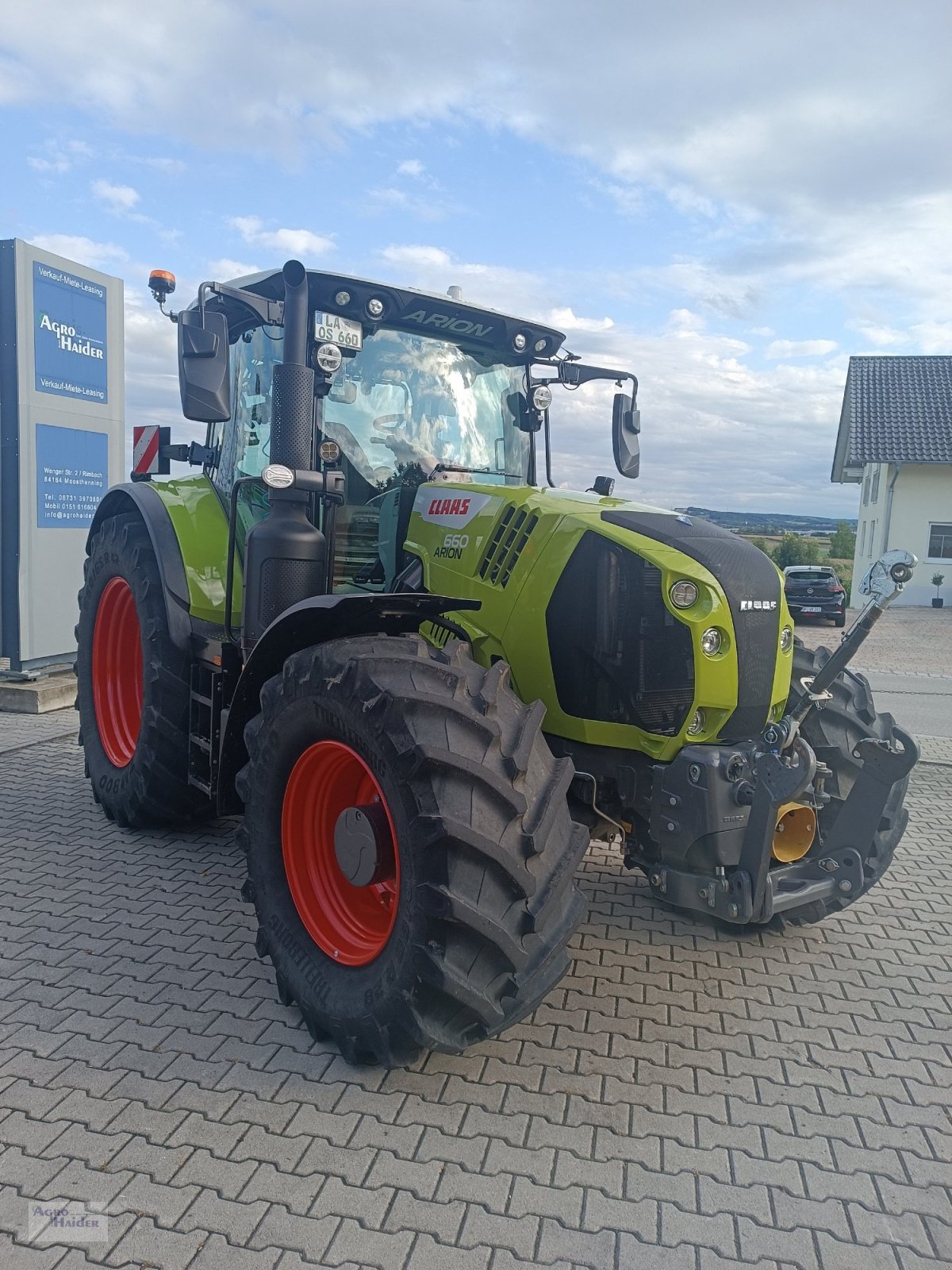 Traktor del tipo CLAAS Arion 660 CMATIC, Gebrauchtmaschine en Moosthenning (Imagen 1)