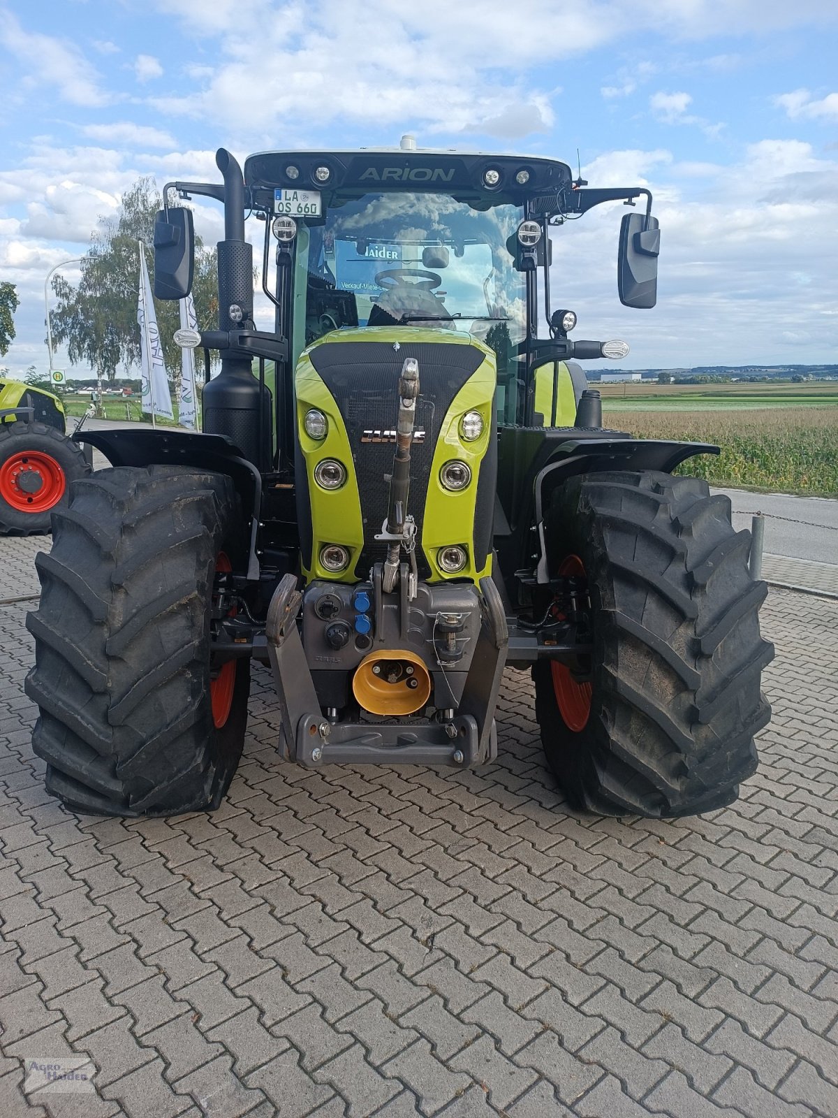 Traktor del tipo CLAAS Arion 660 CMATIC, Gebrauchtmaschine en Moosthenning (Imagen 2)