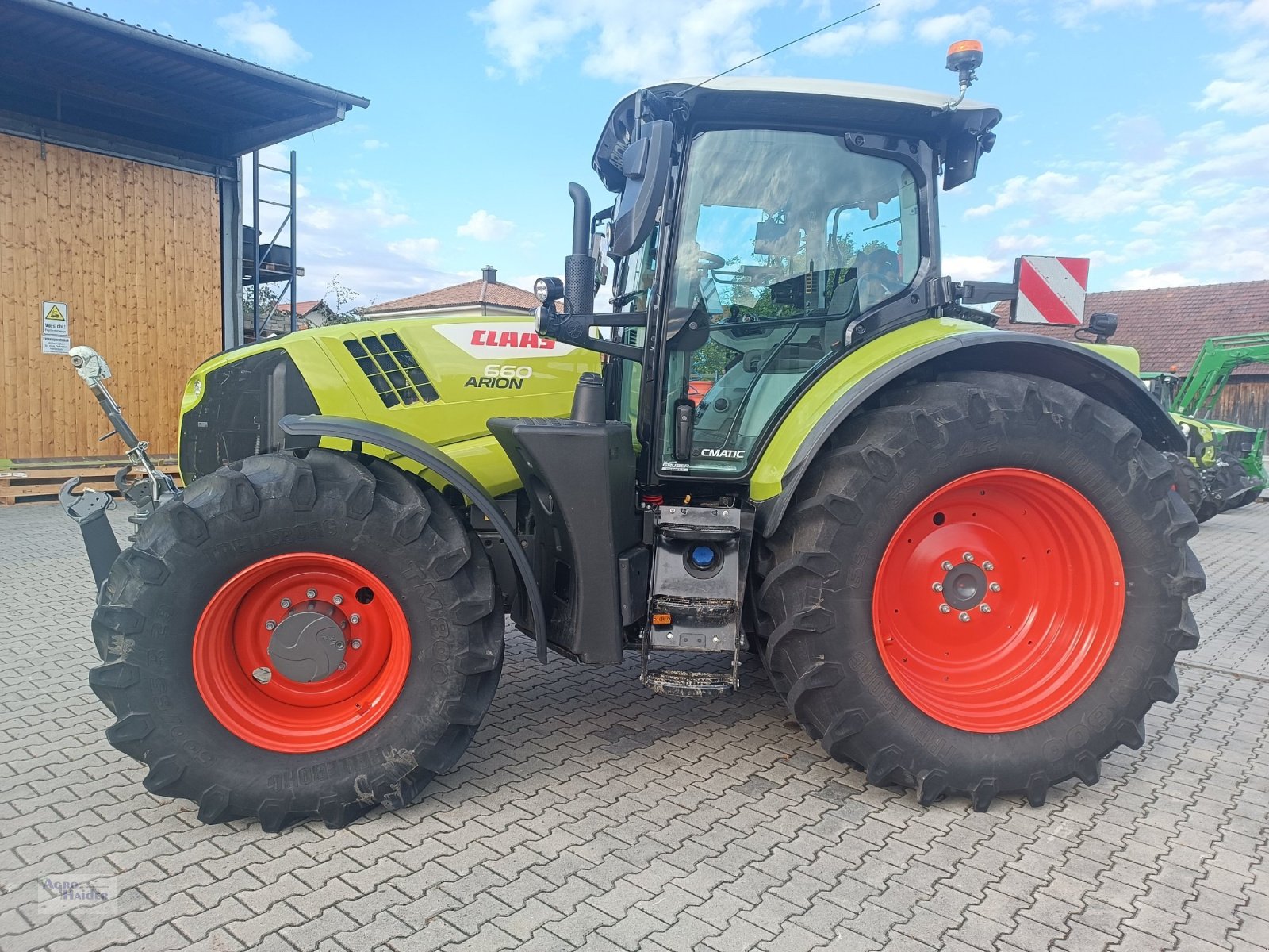 Traktor del tipo CLAAS Arion 660 CMATIC, Gebrauchtmaschine en Moosthenning (Imagen 5)